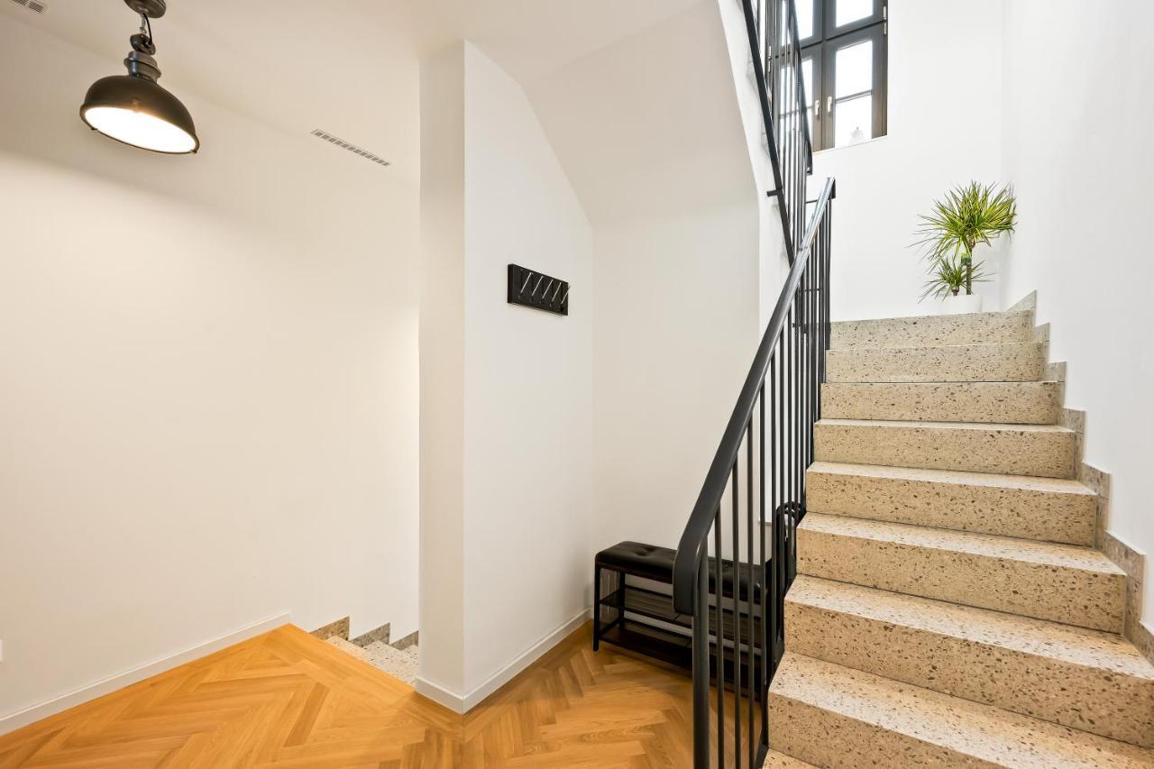 Lit Living - Luxus Loft - Box Spring - Air Con - Bbq - Panorama Apartment